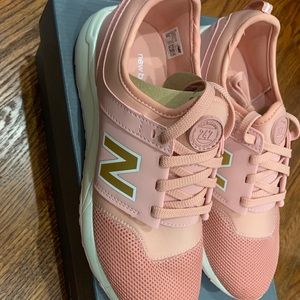New Balance Kid Size 7 Sneaker